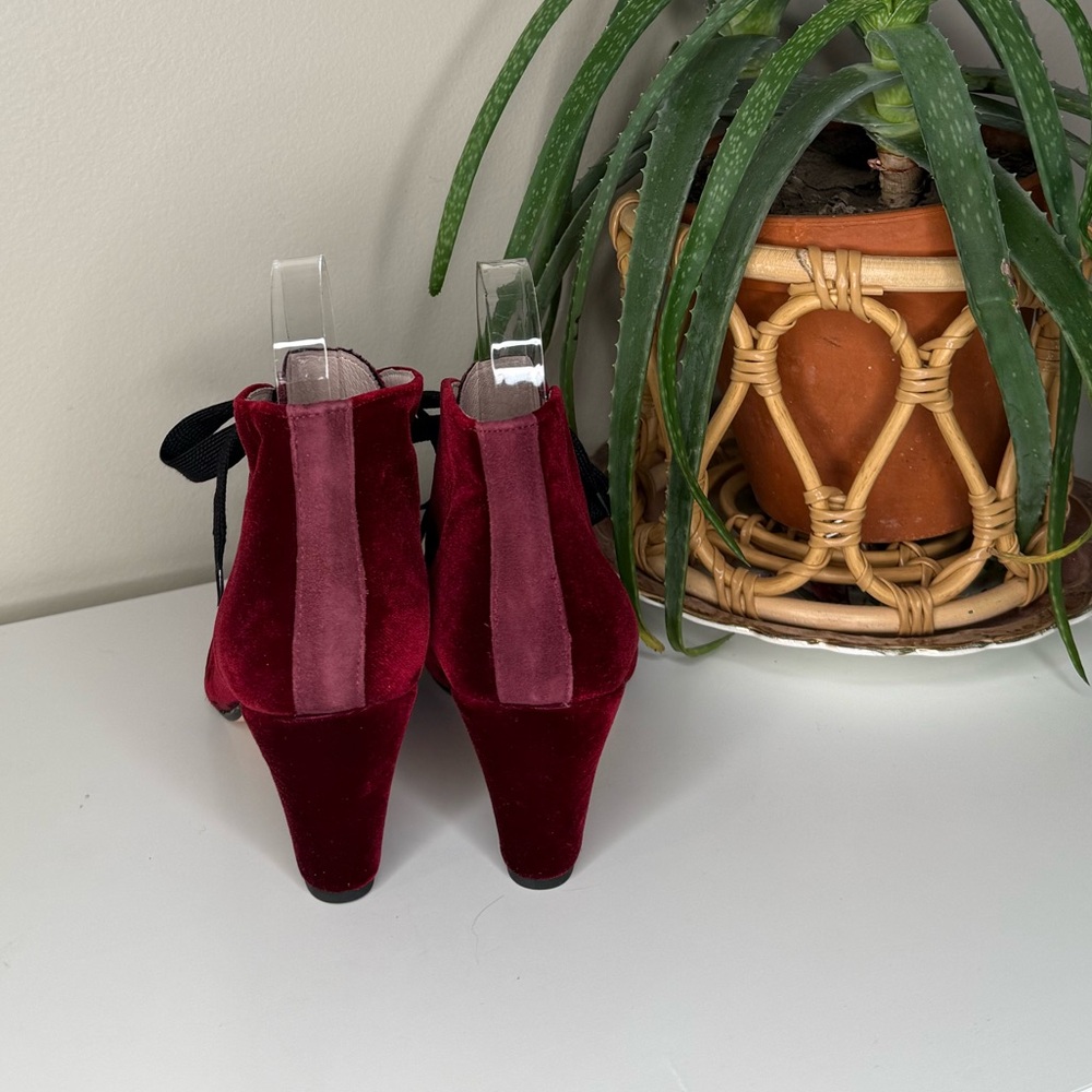 Patricia Green Velvet Victorian Lace Up Booties Red Spain 38 - Picture 4 of 12